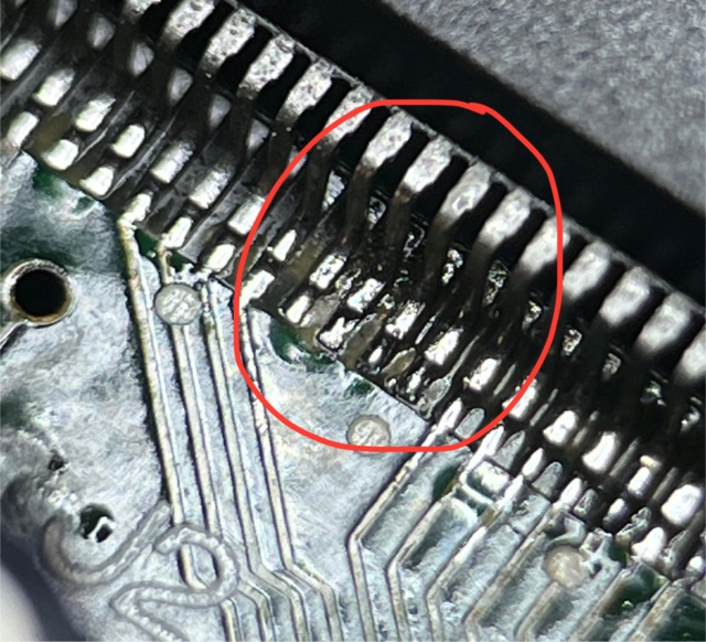 Repair log (nic034) – NeoGeo AES 3-4, problème graphique (logo snk et lignes horizontales)
